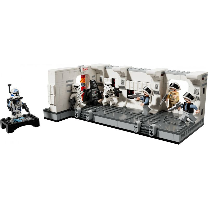 LEGO Star Wars Boarding the Tantive IV 75387 - Figura 4
