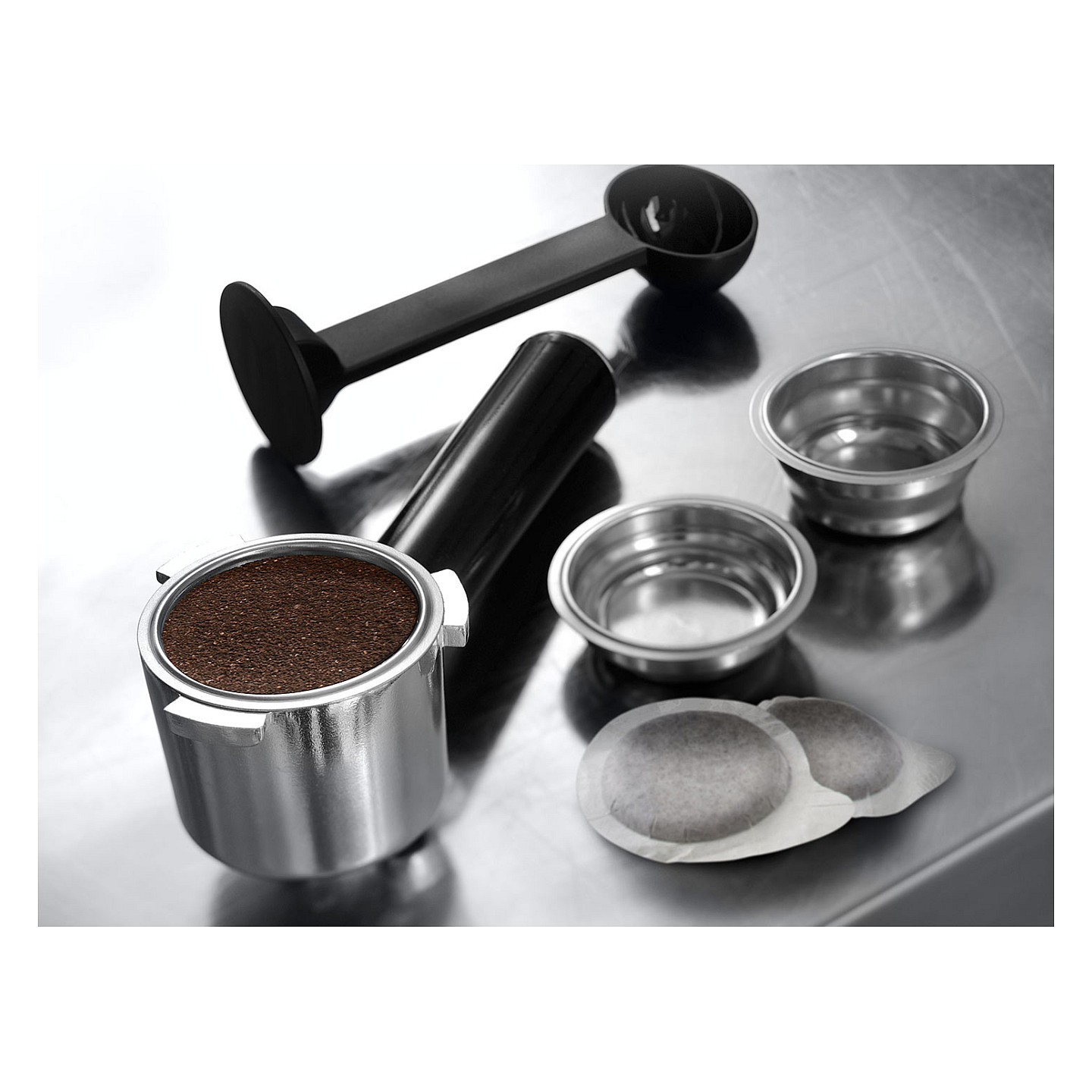 Aparat për kafe DeLonghi Dedica EC685.BK – Zezë - Figura 4