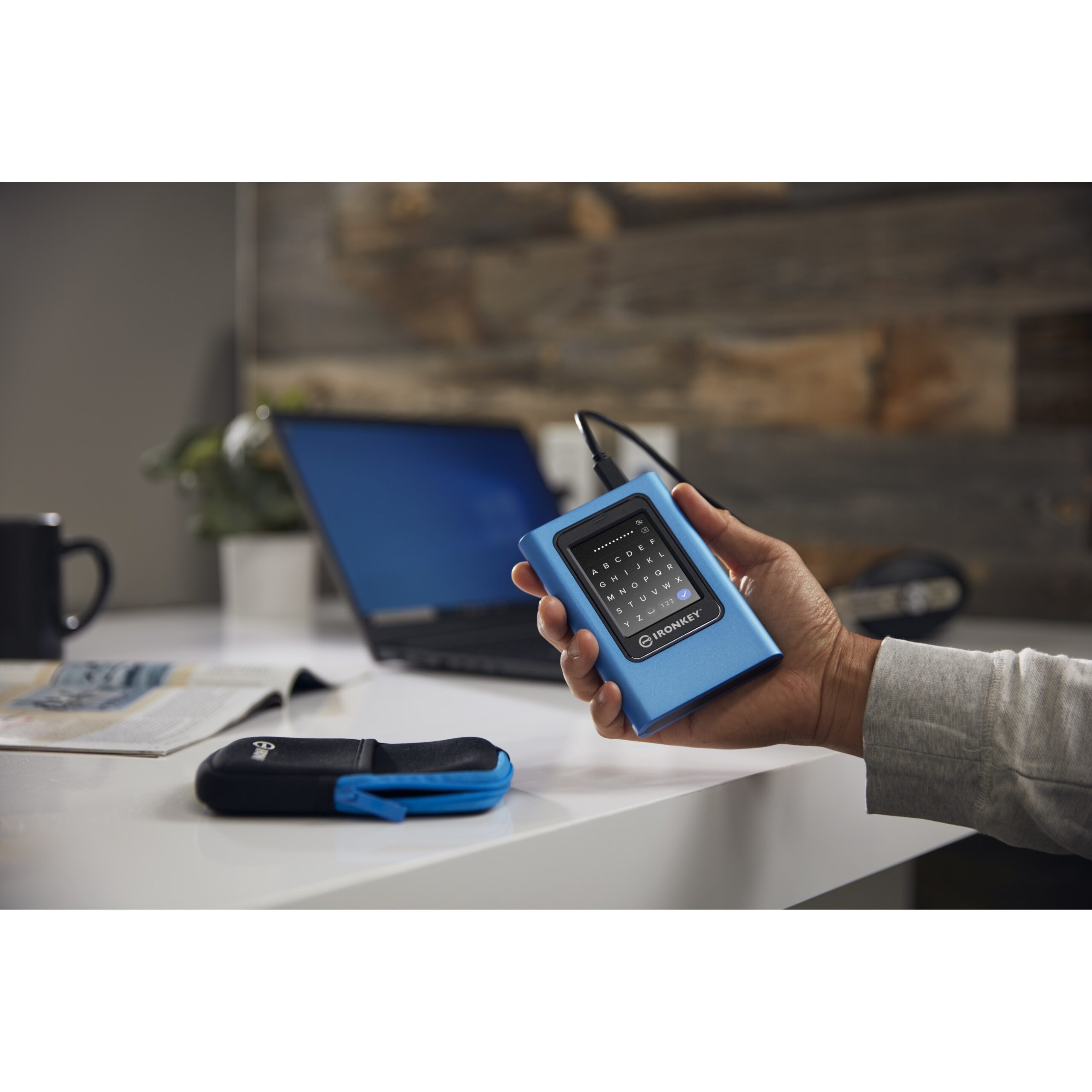 SSD Kingston IronKey Vault Privacy 80 960GB USB 3.2 Gen 1 - Figura 4