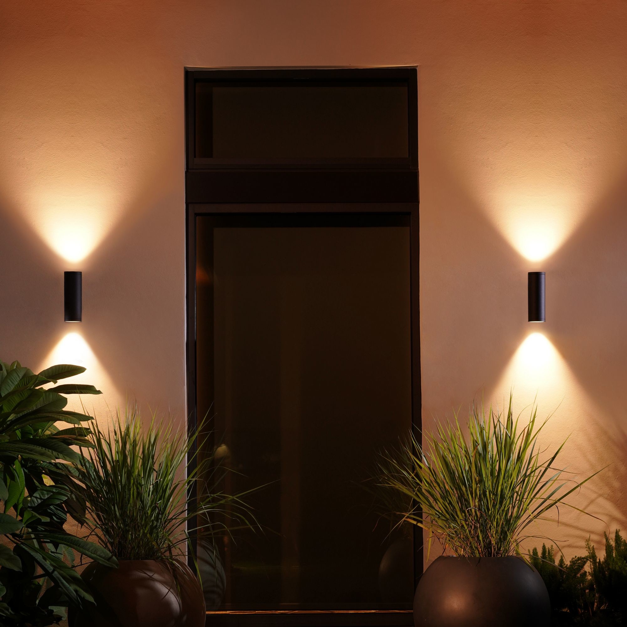 Llambë murale e rrumbullakët Philips Hue White & Color Ambiance Appear – Zezë - Figura 2