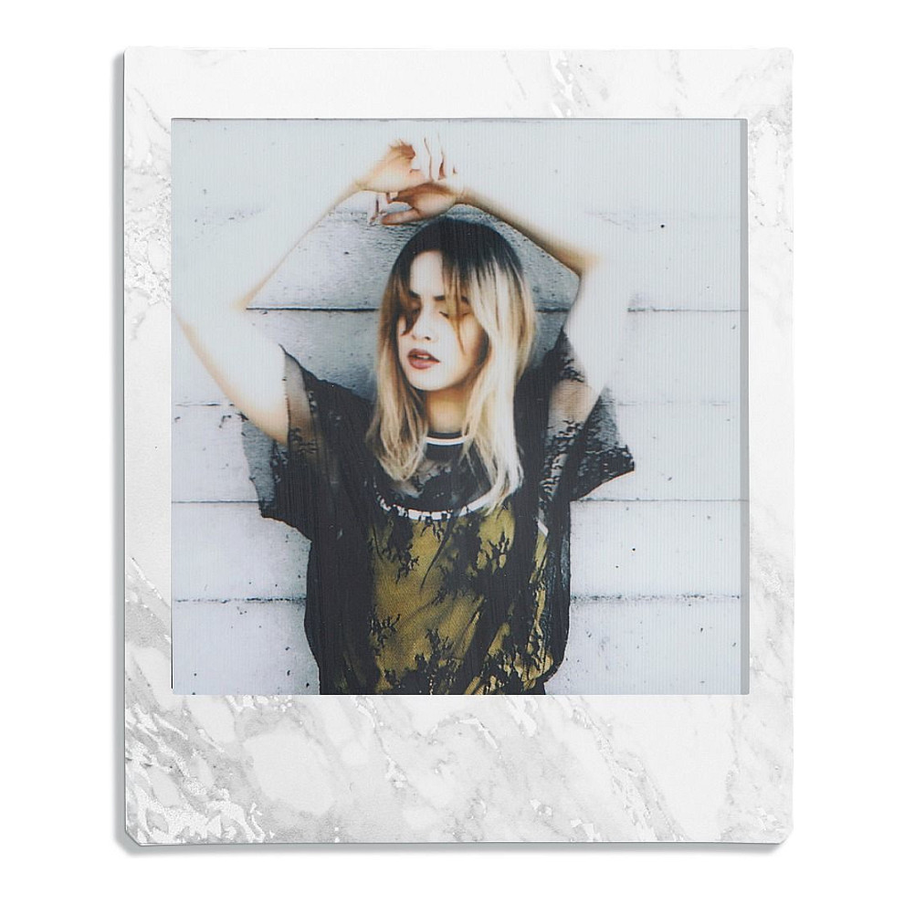 Film Fotografik Fujifilm Instax Square White Marble - Figura 2