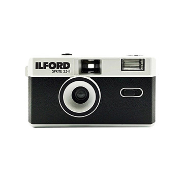 Kamerë Analoge Ilford Sprite 35 II – Zezë / Argjend