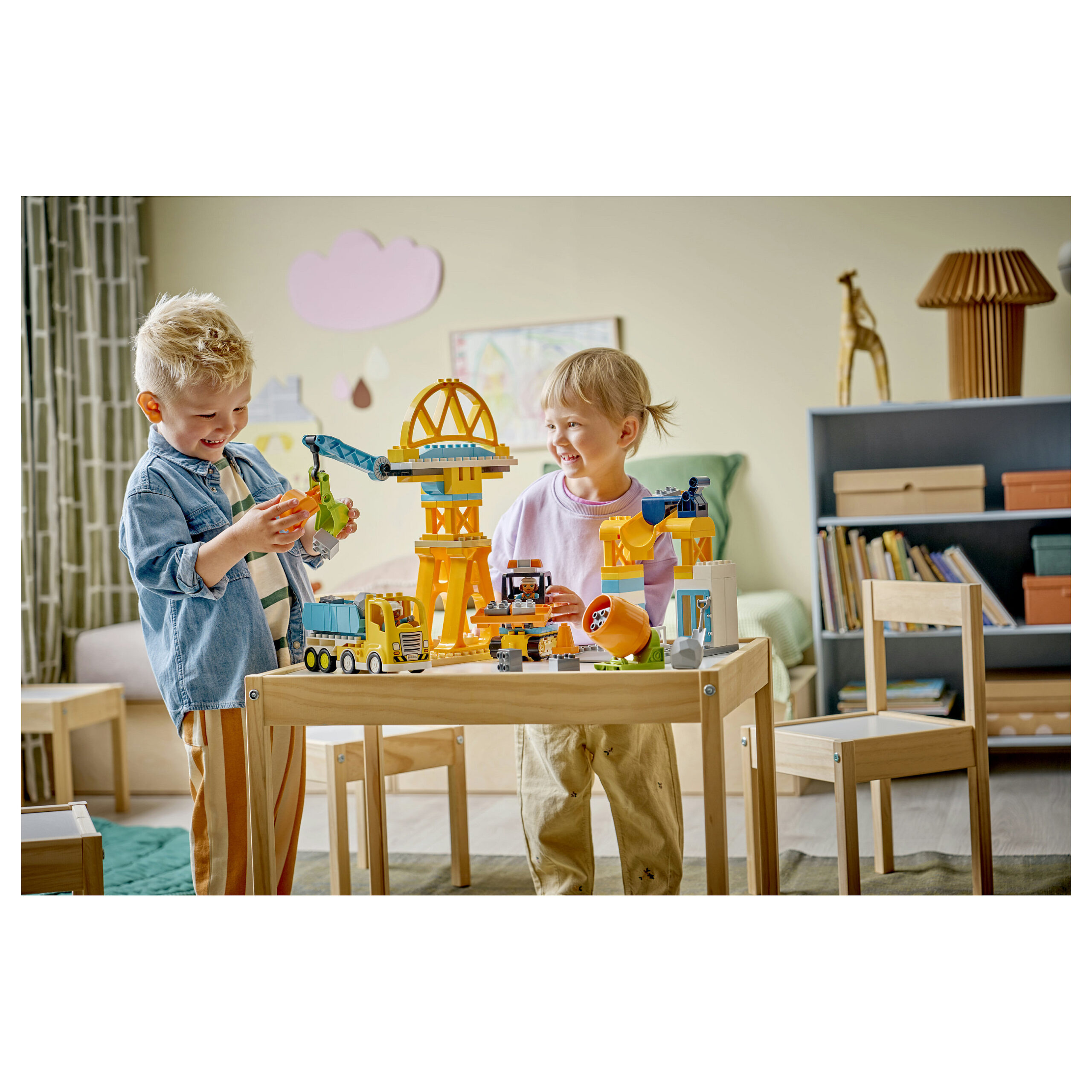 LEGO DUPLO Construction Site and Vehicles 3in1 Set 10476 - Figura 4