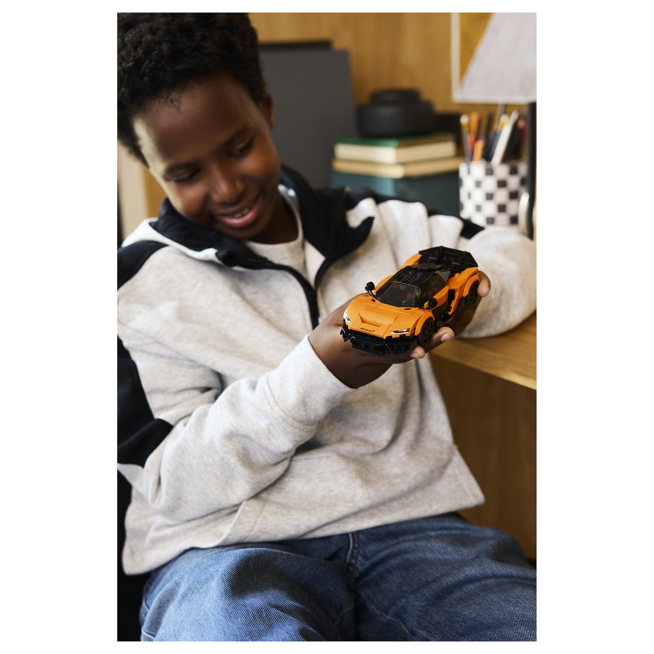 LEGO Speed Champions McLaren W1 77257 - Figura 4