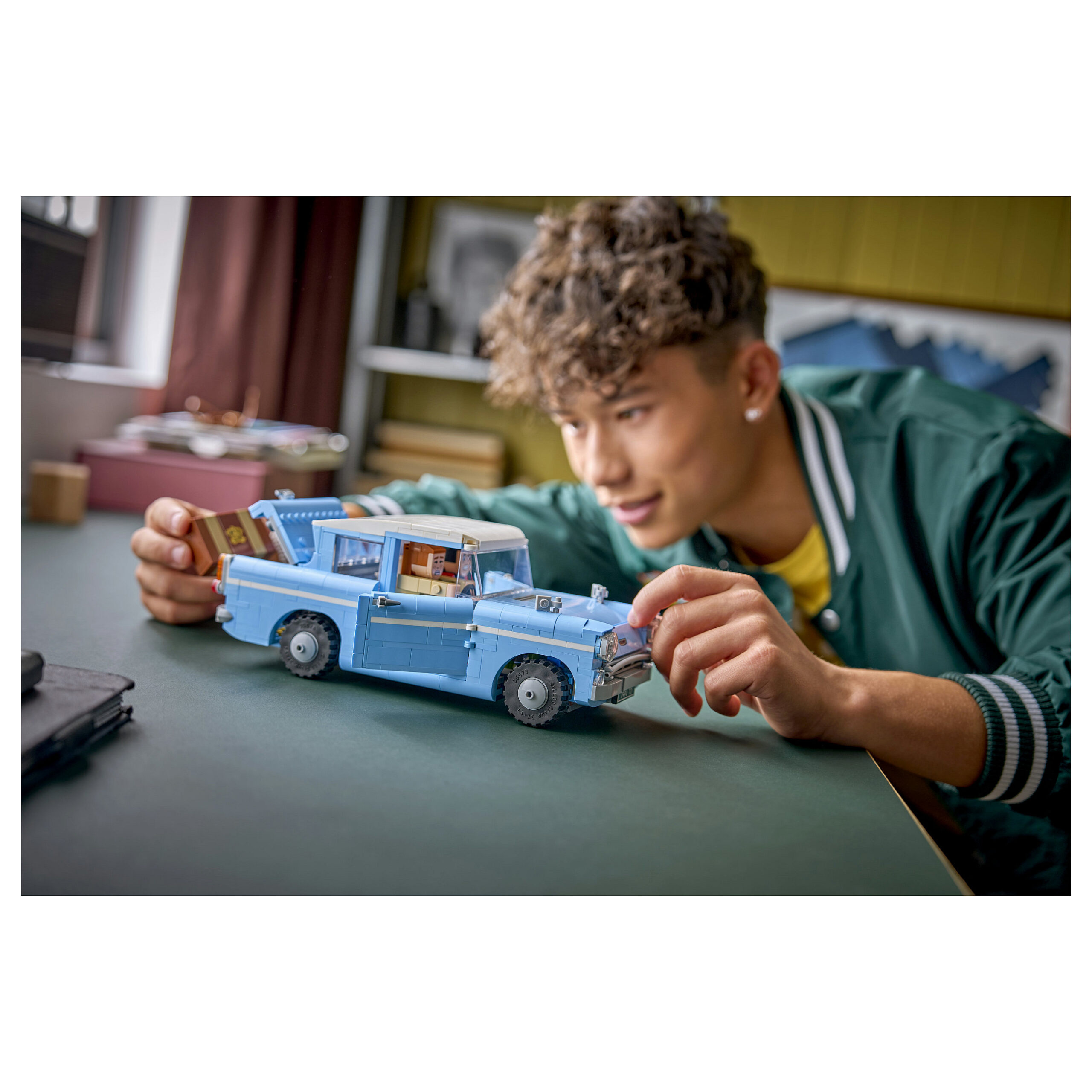 LEGO Harry Potter Flying Ford Anglia 76470 - Figura 4