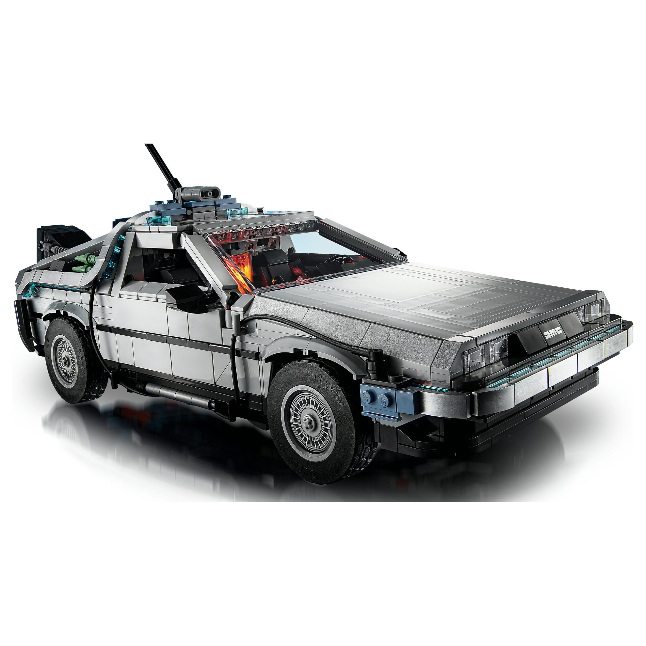 LEGO Creator Expert Time Machine from Back to the Future 10300 - Figura 2