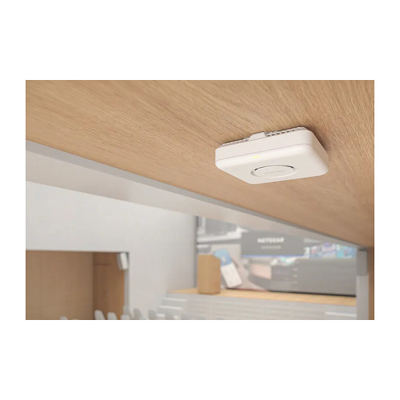 NETGEAR WBE710 WiFi 7 Tri-Band Access Point 2.5G PoE+ Insight Managed BE9400 - Figura 3