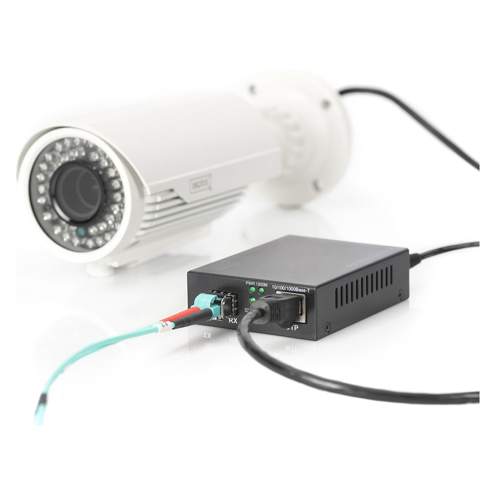 DIGITUS Gigabit PoE Media Converter RJ45–SFP | PSE 30W | DN-82140 - Figura 3