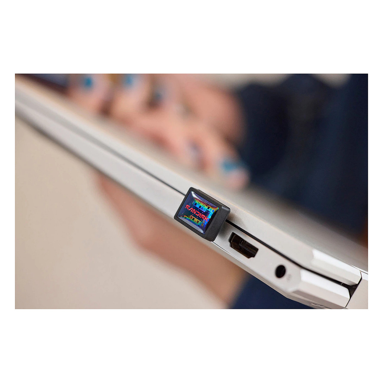 USB Flash Drive Stick 128GB Sandisk Extreme Fit USB-C - Figura 3