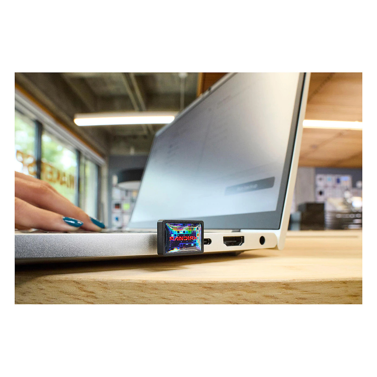 USB Flash Drive Stick 128GB Sandisk Extreme Fit USB-C - Figura 5