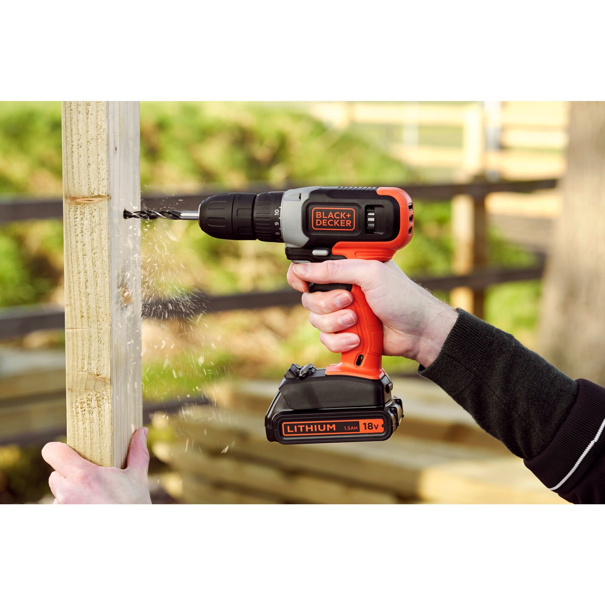 Black & Decker BCD001C1 18V Cordless Drill Driver - Bateri 1.5Ah - Figura 4