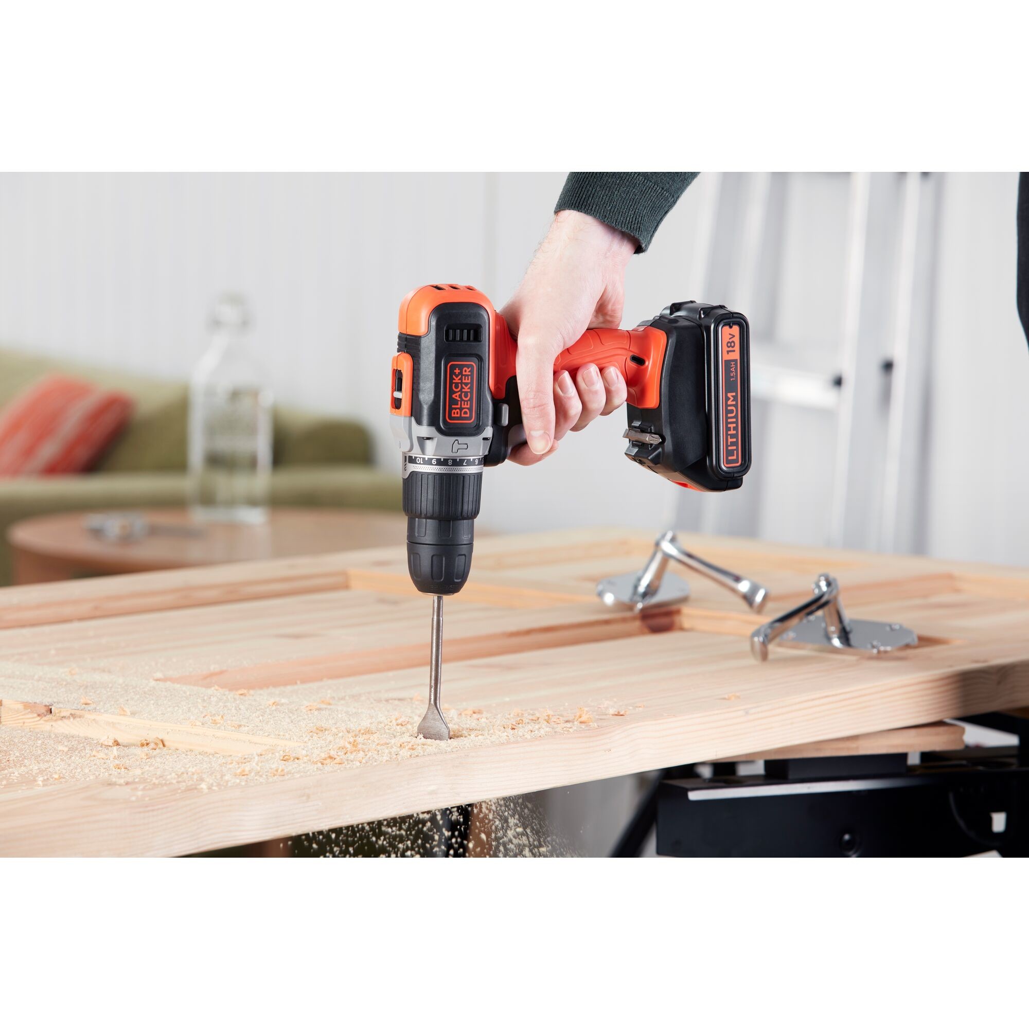 Vidator Goditës Black&Decker 18V 2x1.5Ah BCD003C2K - Figura 2