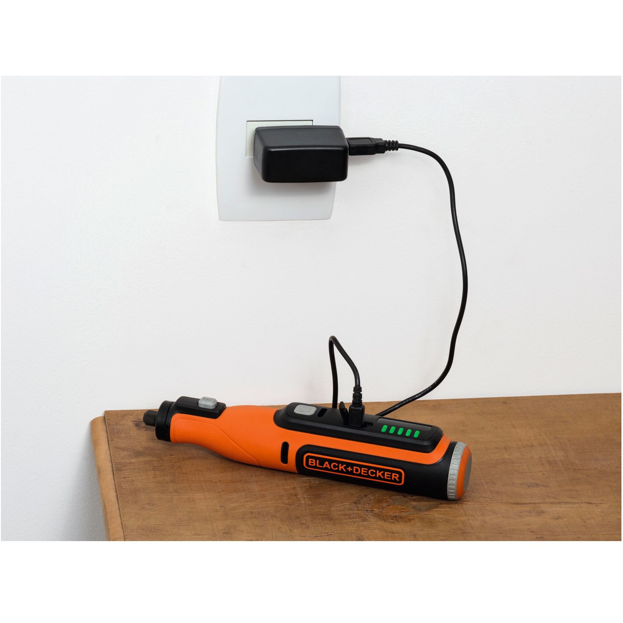 Lustrues multifunksional Black&Decker 7.2V BCRT8I - Figura 5