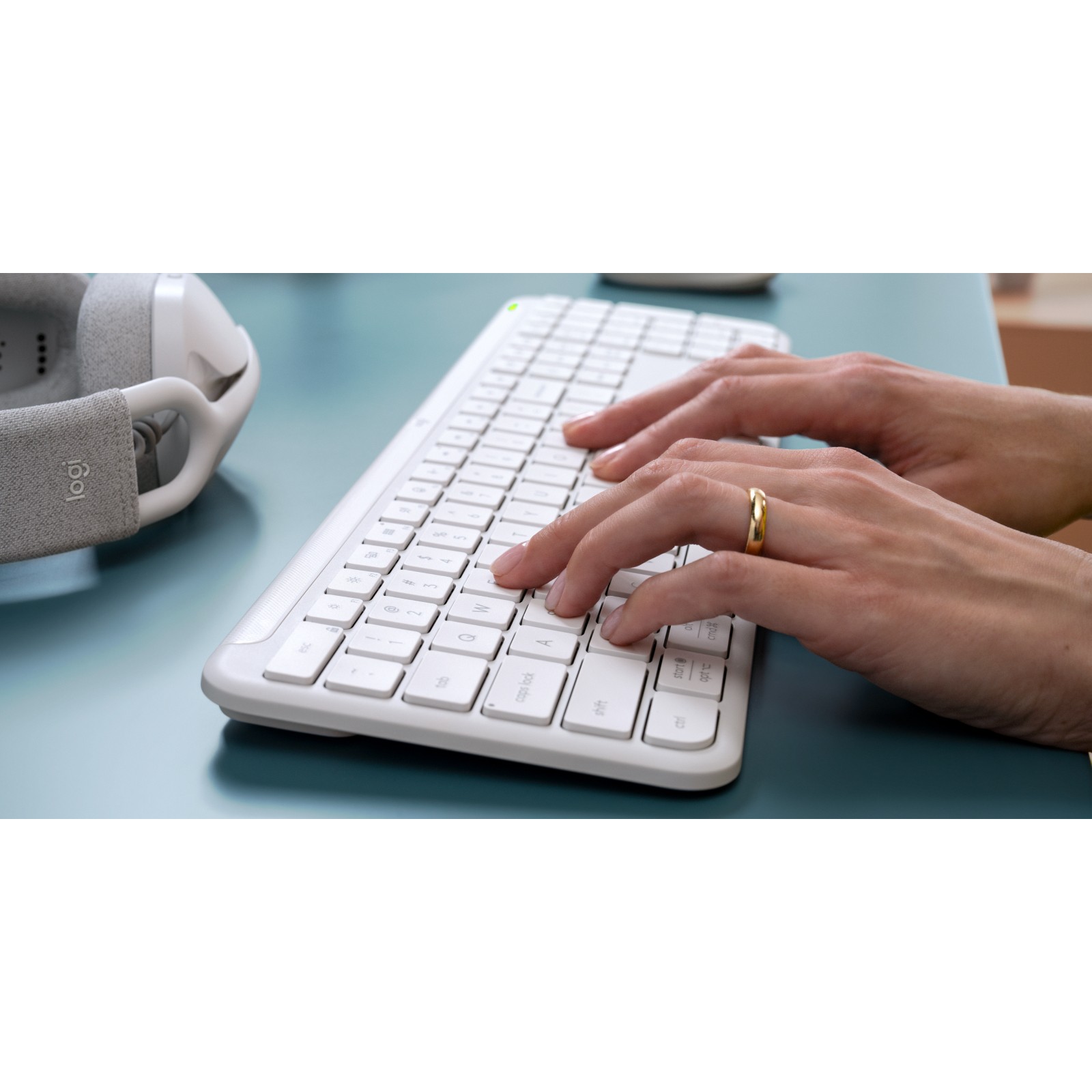 Tastierë Pa kabllo Logitech Signature Slim Wireless K950 / Bluetooth / QWERTZ / Gri - Figura 5