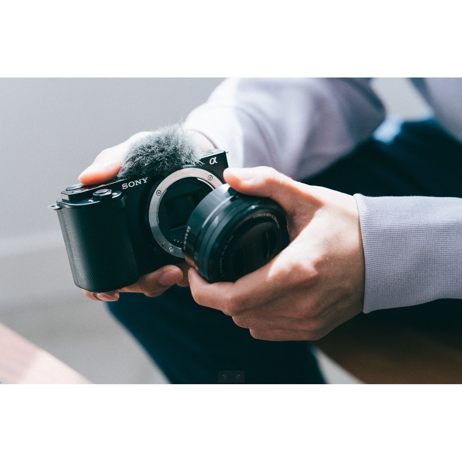 Kamerë digjitale Sony ZV-E10 me Objektiv AF E 16-50mm / 24.2 MP CMOS Touchscreen / Digital zoom: 8x / 4K Ultra HD / e zezë - Figura 5