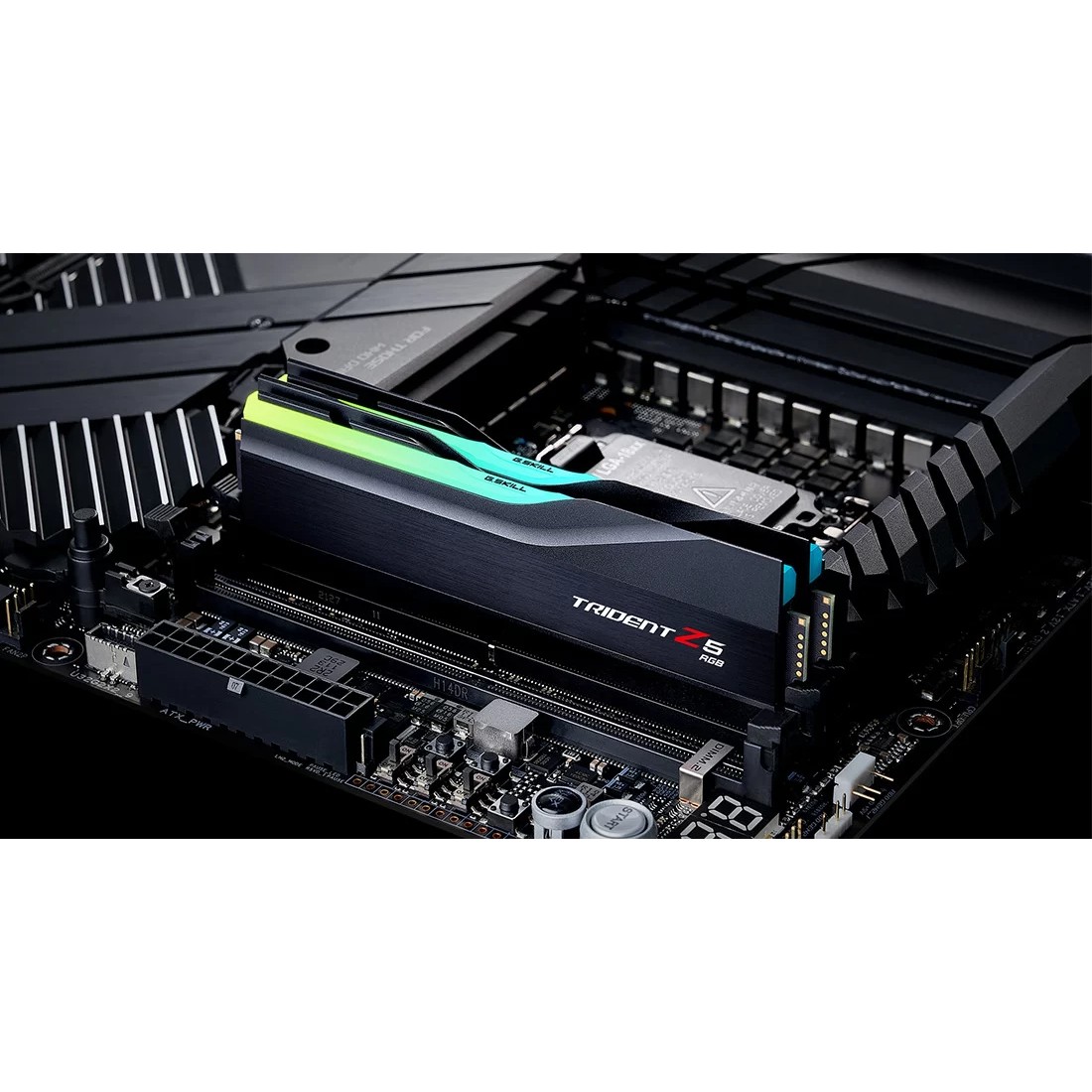 RAM Memorie G.SKILL Trident Z5 RGB DDR5-5600 CL40 / 96GB (2x48GB) / DIMM / Kit / 96-TZ5RK - Figura 4