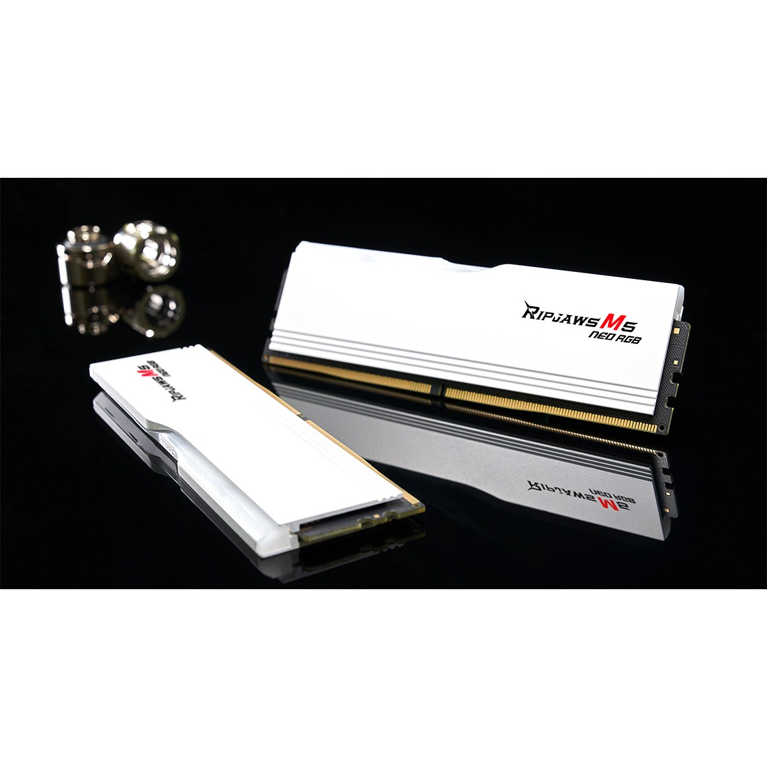 RAM Memorie G.SKILL Ripjaws M5 Neo RGB DDR5-6000 CL28 / 64GB (2x32GB) / DIMM / Kit / AMD EXPO - Bardhë - Figura 5
