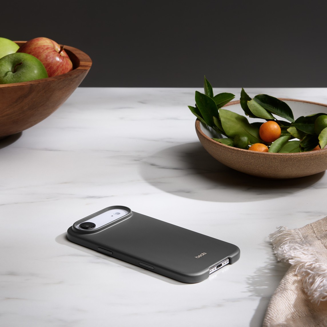 Beats Case iPhone Air with MagSafe and Camera Control (Granite Gray) - Figura 3