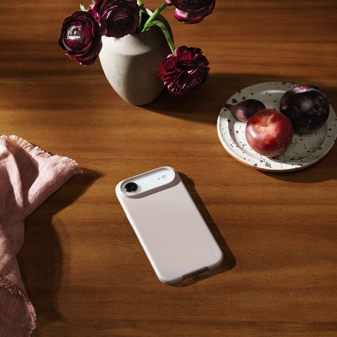 Beats Case iPhone Air with MagSafe and Camera Control (Limestone) - Figura 3