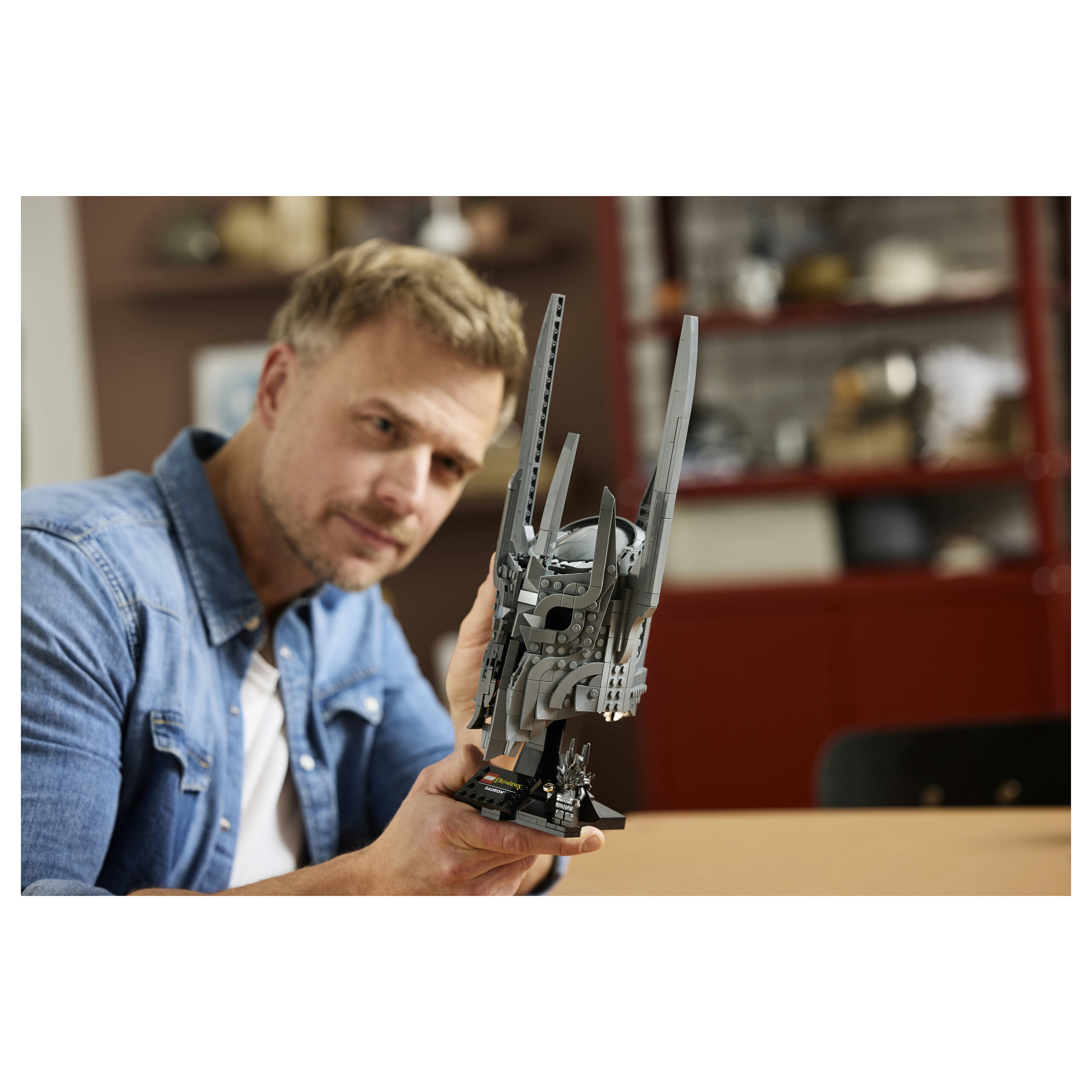 LEGO The Lord of the Rings : Sauron's Helmet 11373 - Figura 3