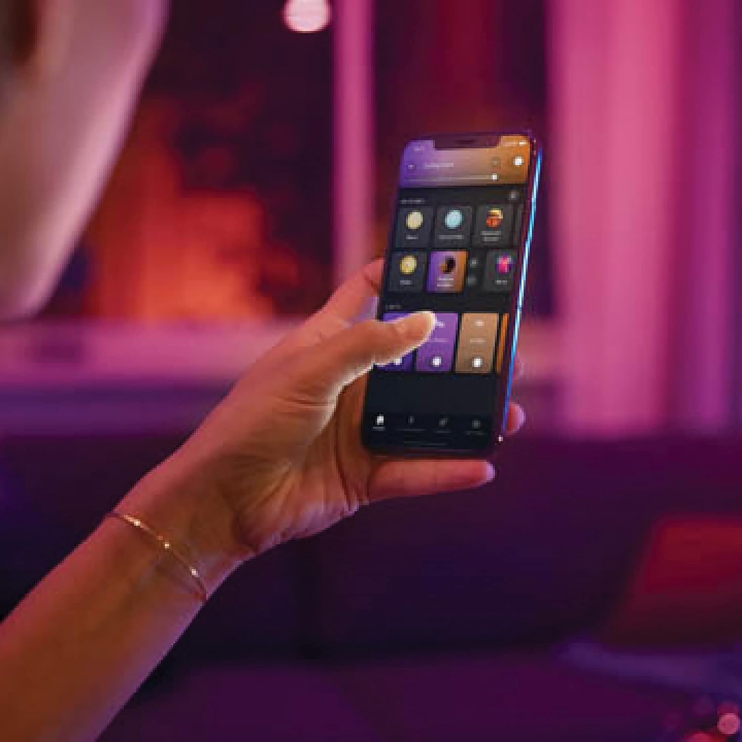 Llamba Philips Hue White & Color Ambiance E27 – Set 3 copë - Figura 4